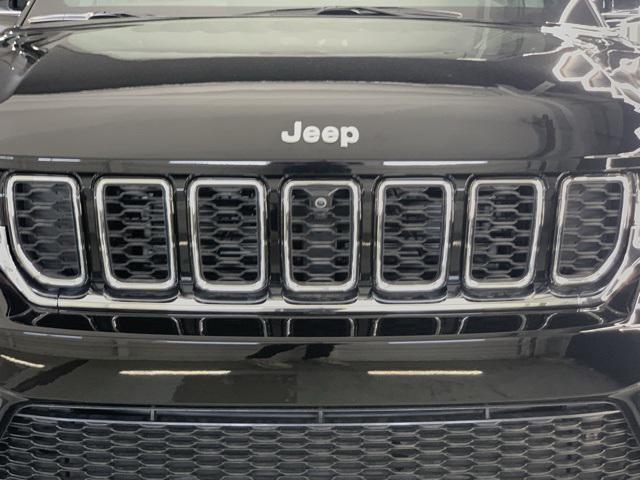 new 2025 Jeep Grand Cherokee car, priced at $48,241
