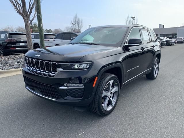 new 2025 Jeep Grand Cherokee car, priced at $47,984