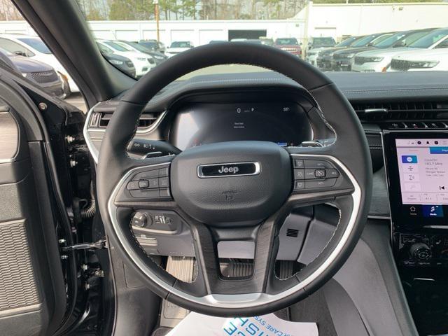 new 2025 Jeep Grand Cherokee car, priced at $47,984