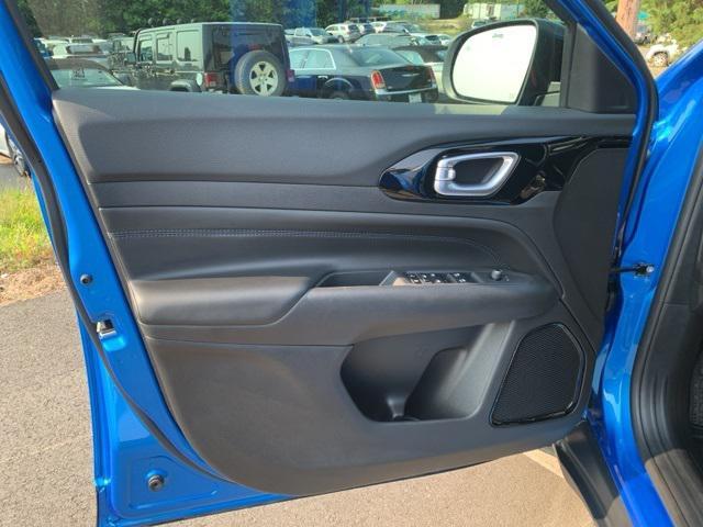 new 2025 Jeep Compass car, priced at $29,458