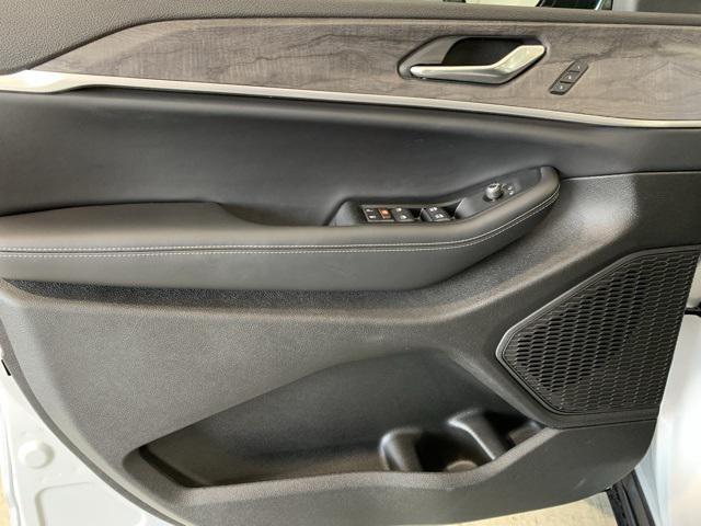 new 2025 Jeep Grand Cherokee car, priced at $47,295