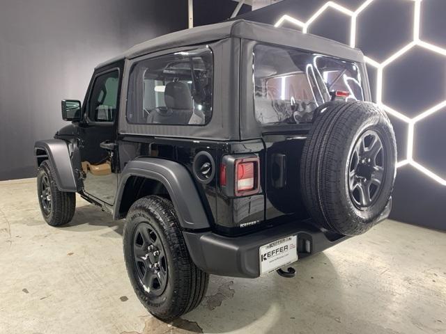 new 2025 Jeep Wrangler car, priced at $32,755