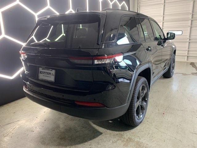 new 2025 Jeep Grand Cherokee car, priced at $49,616