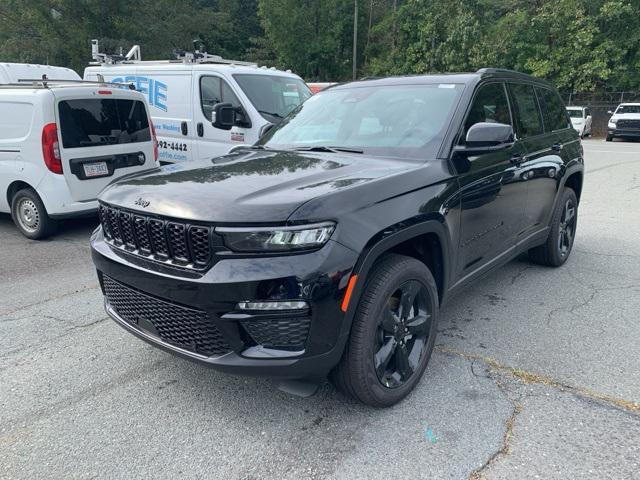 new 2025 Jeep Grand Cherokee car, priced at $49,650