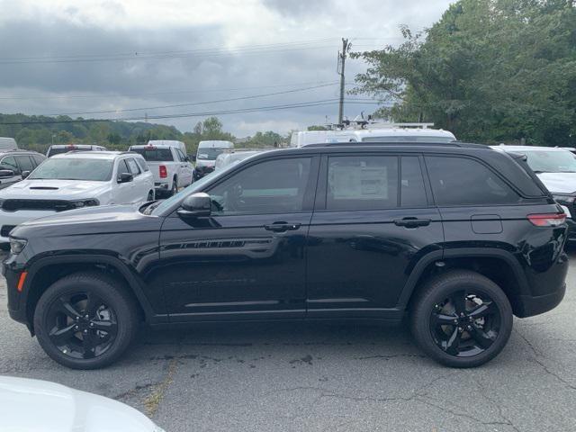 new 2025 Jeep Grand Cherokee car, priced at $49,650