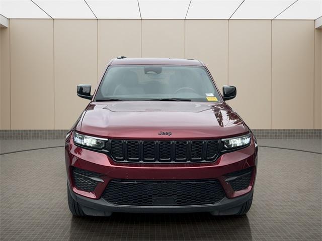 used 2024 Jeep Grand Cherokee car, priced at $30,497