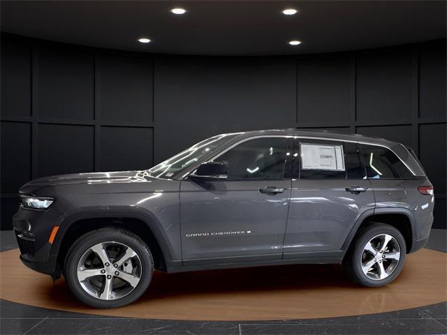new 2025 Jeep Grand Cherokee car, priced at $51,416
