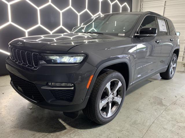 new 2025 Jeep Grand Cherokee car, priced at $52,016