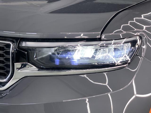 new 2025 Jeep Grand Cherokee car, priced at $52,016