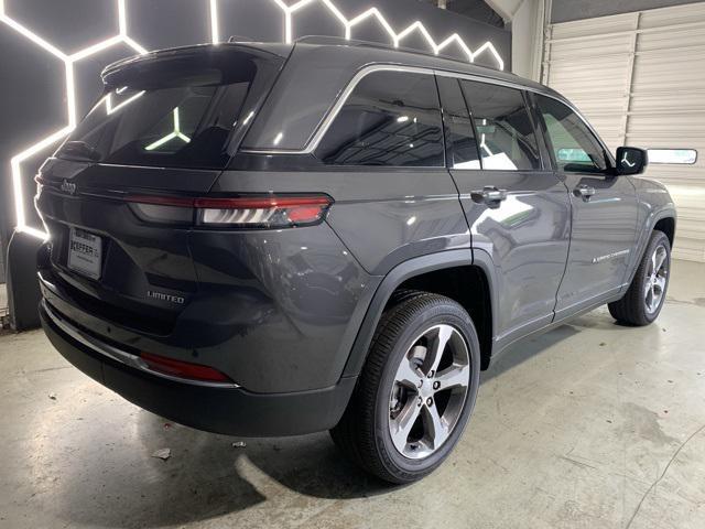 new 2025 Jeep Grand Cherokee car, priced at $52,016