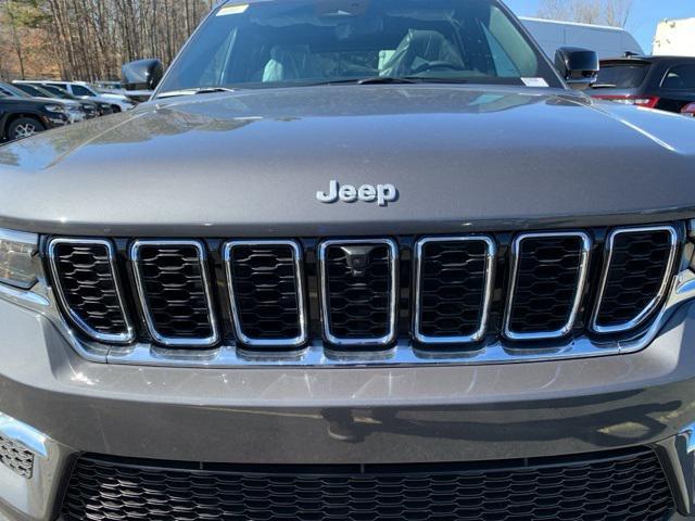 new 2025 Jeep Grand Cherokee car, priced at $49,563