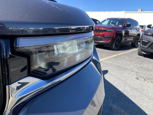 new 2025 Jeep Grand Cherokee car, priced at $49,563