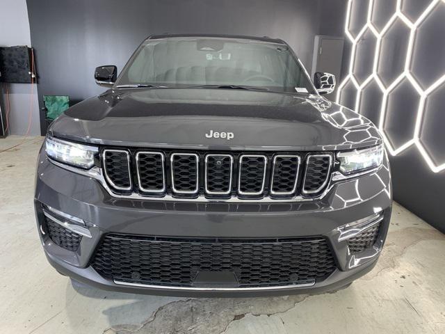 new 2025 Jeep Grand Cherokee car, priced at $52,016
