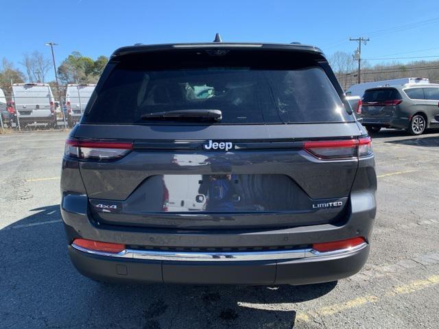 new 2025 Jeep Grand Cherokee car, priced at $49,563