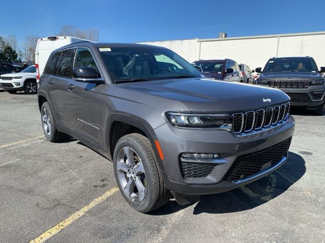 new 2025 Jeep Grand Cherokee car, priced at $49,563