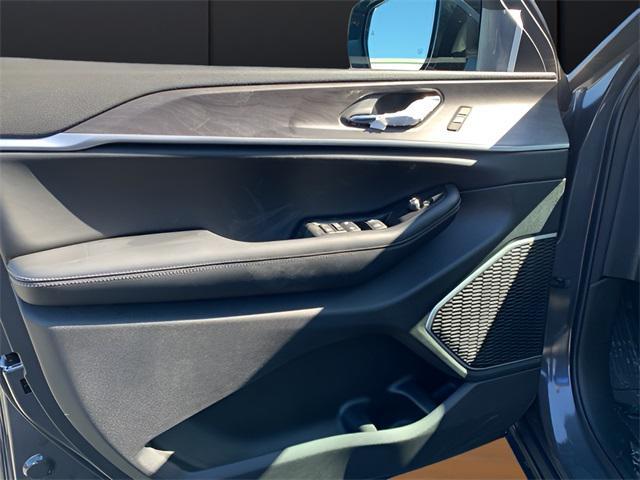 new 2025 Jeep Grand Cherokee car, priced at $51,416