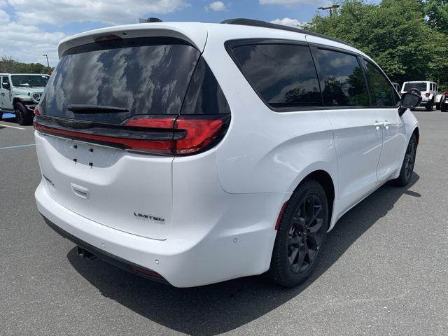 new 2024 Chrysler Pacifica car, priced at $45,488