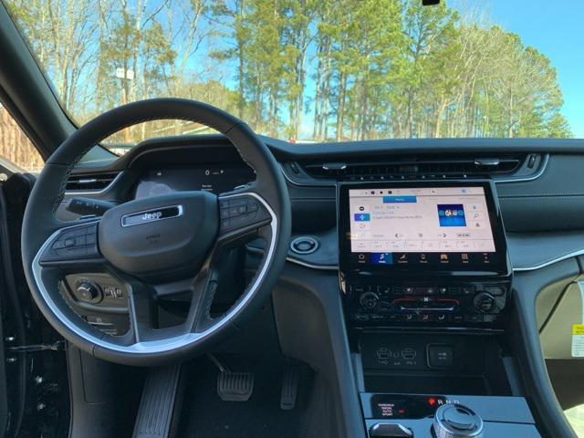new 2025 Jeep Grand Cherokee car, priced at $49,649