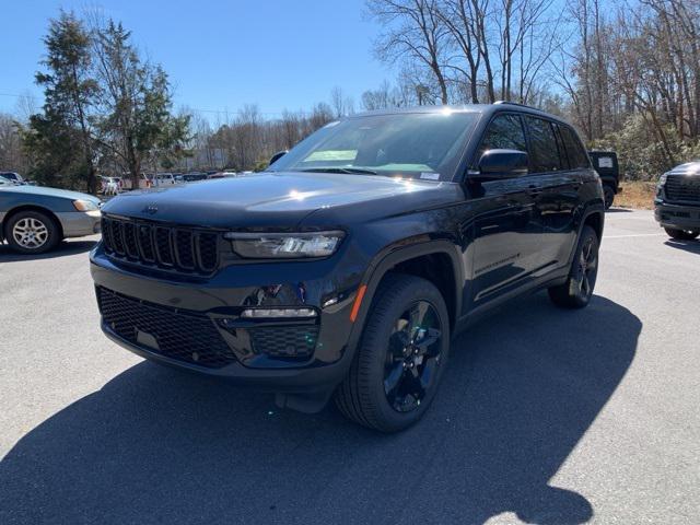 new 2025 Jeep Grand Cherokee car, priced at $49,649