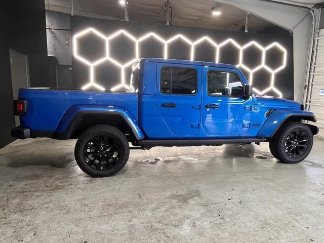 new 2025 Jeep Gladiator car, priced at $42,140