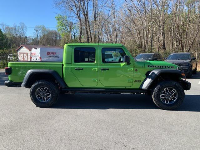new 2025 Jeep Gladiator car, priced at $49,782