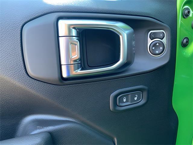 new 2025 Jeep Gladiator car, priced at $55,730
