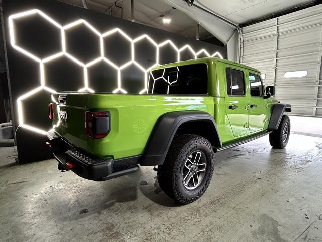 new 2025 Jeep Gladiator car, priced at $50,621