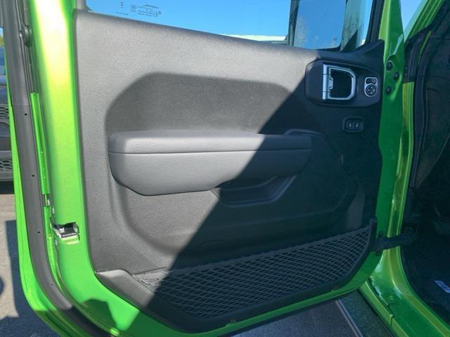 new 2025 Jeep Gladiator car, priced at $49,782