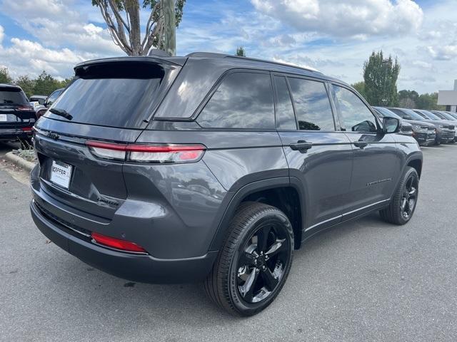 new 2025 Jeep Grand Cherokee car, priced at $43,488