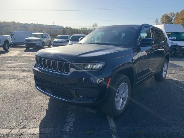 new 2025 Jeep Grand Cherokee car, priced at $38,970