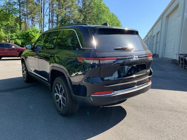 new 2025 Jeep Grand Cherokee car, priced at $42,625