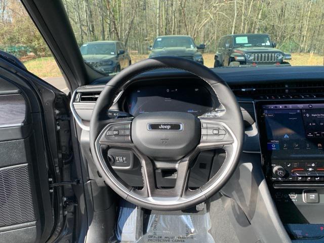 new 2025 Jeep Grand Cherokee L car, priced at $49,295