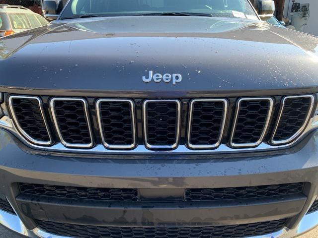new 2025 Jeep Grand Cherokee L car, priced at $49,295