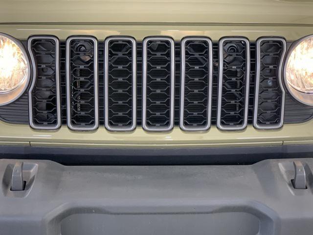 new 2025 Jeep Wrangler car, priced at $47,481