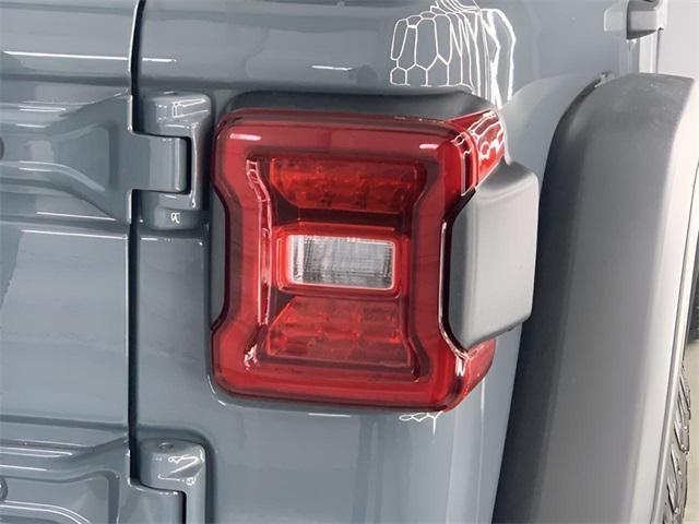 new 2025 Jeep Wrangler car, priced at $57,107