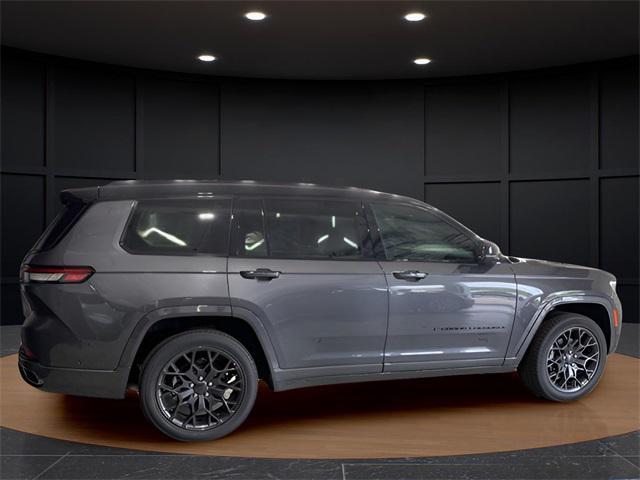 new 2025 Jeep Grand Cherokee L car, priced at $67,208