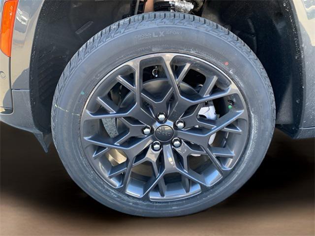 new 2025 Jeep Grand Cherokee L car, priced at $67,208