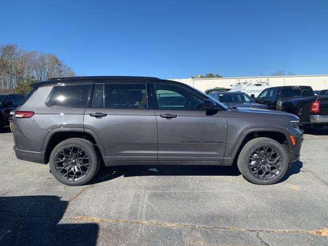 new 2025 Jeep Grand Cherokee L car, priced at $67,631