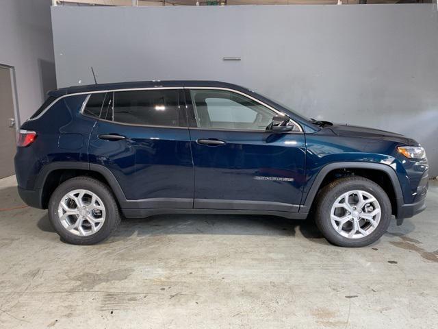 new 2024 Jeep Compass car, priced at $26,090