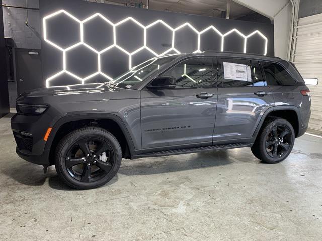 new 2025 Jeep Grand Cherokee car, priced at $45,776