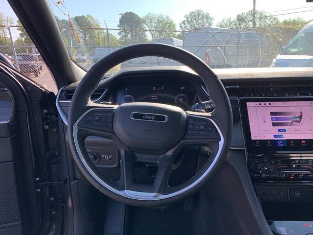 new 2025 Jeep Grand Cherokee car, priced at $45,776