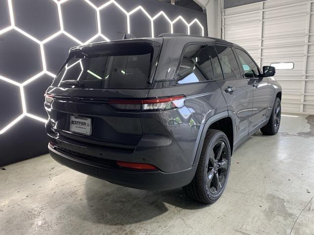 new 2025 Jeep Grand Cherokee car, priced at $43,400