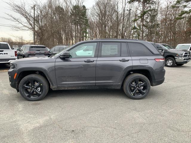 new 2025 Jeep Grand Cherokee car, priced at $44,006