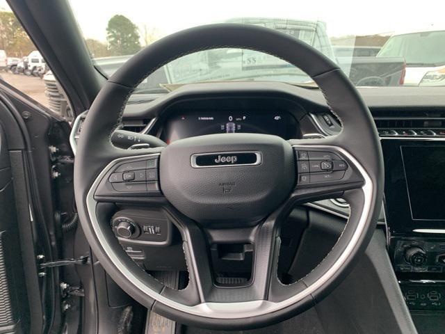 new 2025 Jeep Grand Cherokee car, priced at $44,006