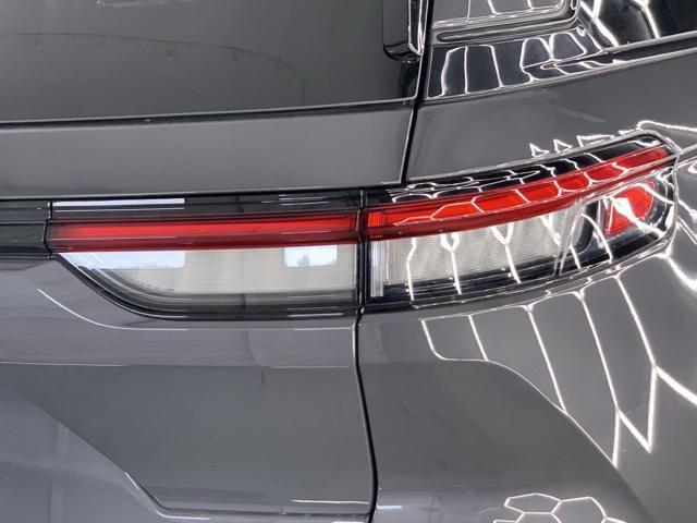new 2025 Jeep Grand Cherokee car, priced at $43,400