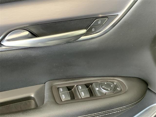 used 2020 Cadillac XT5 car, priced at $20,225