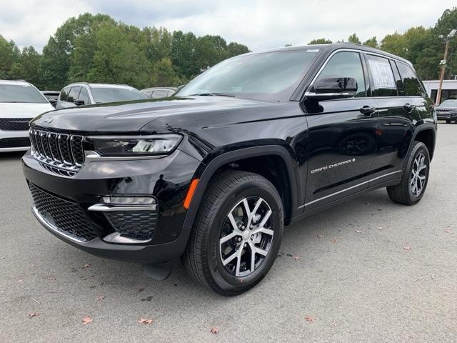 new 2025 Jeep Grand Cherokee car, priced at $48,230