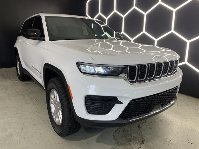 new 2025 Jeep Grand Cherokee car, priced at $38,188