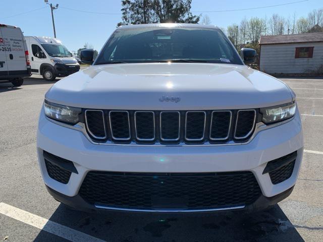 new 2025 Jeep Grand Cherokee car, priced at $43,620