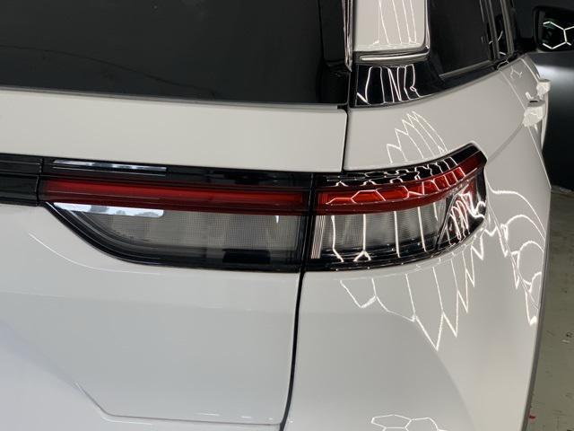 new 2025 Jeep Grand Cherokee car, priced at $38,188